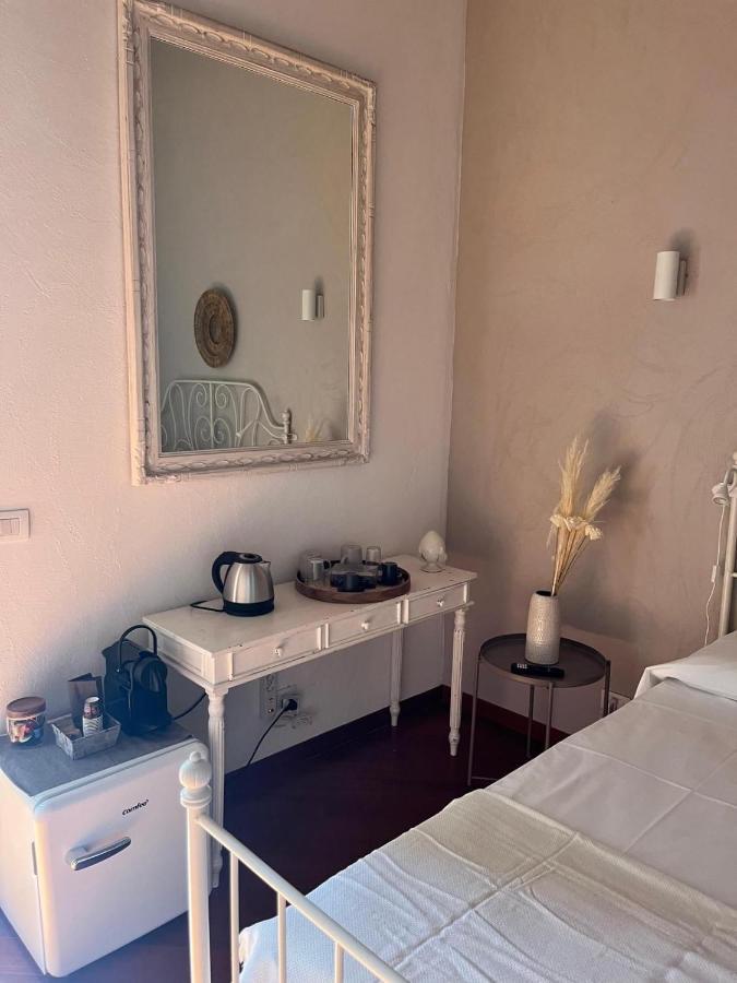 ホテル Apulia Journey - Manzoni 11 バーリ エクステリア 写真